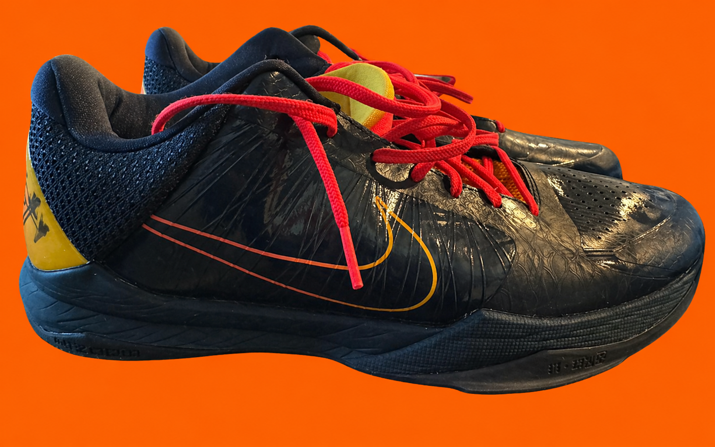 Kylan Boswell Final 4 Game Used Shoes Autographed