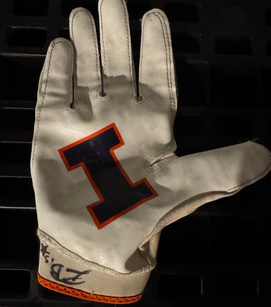 Pat Bryant Game Used Signed Glove